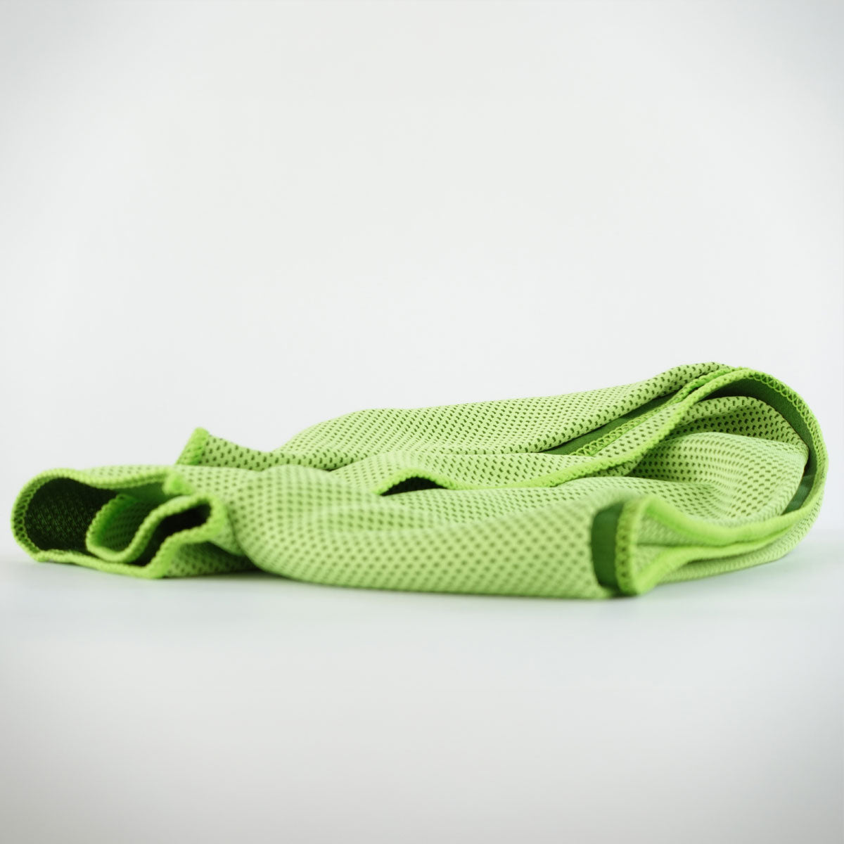 Bambus Kristall Kühltuch aus der Dose